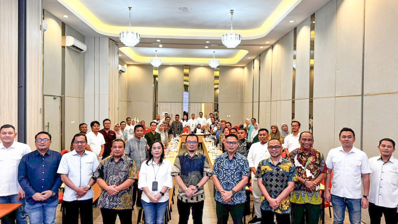 Rintis Ekosistem Jamsostek, Gubernur Gusnar: “Proteksi Timbulnya Keluarga Miskin Baru” - BeritaNasional.ID - Kantor Berita Nasional, Berita Terkini, Politik dan Hukum